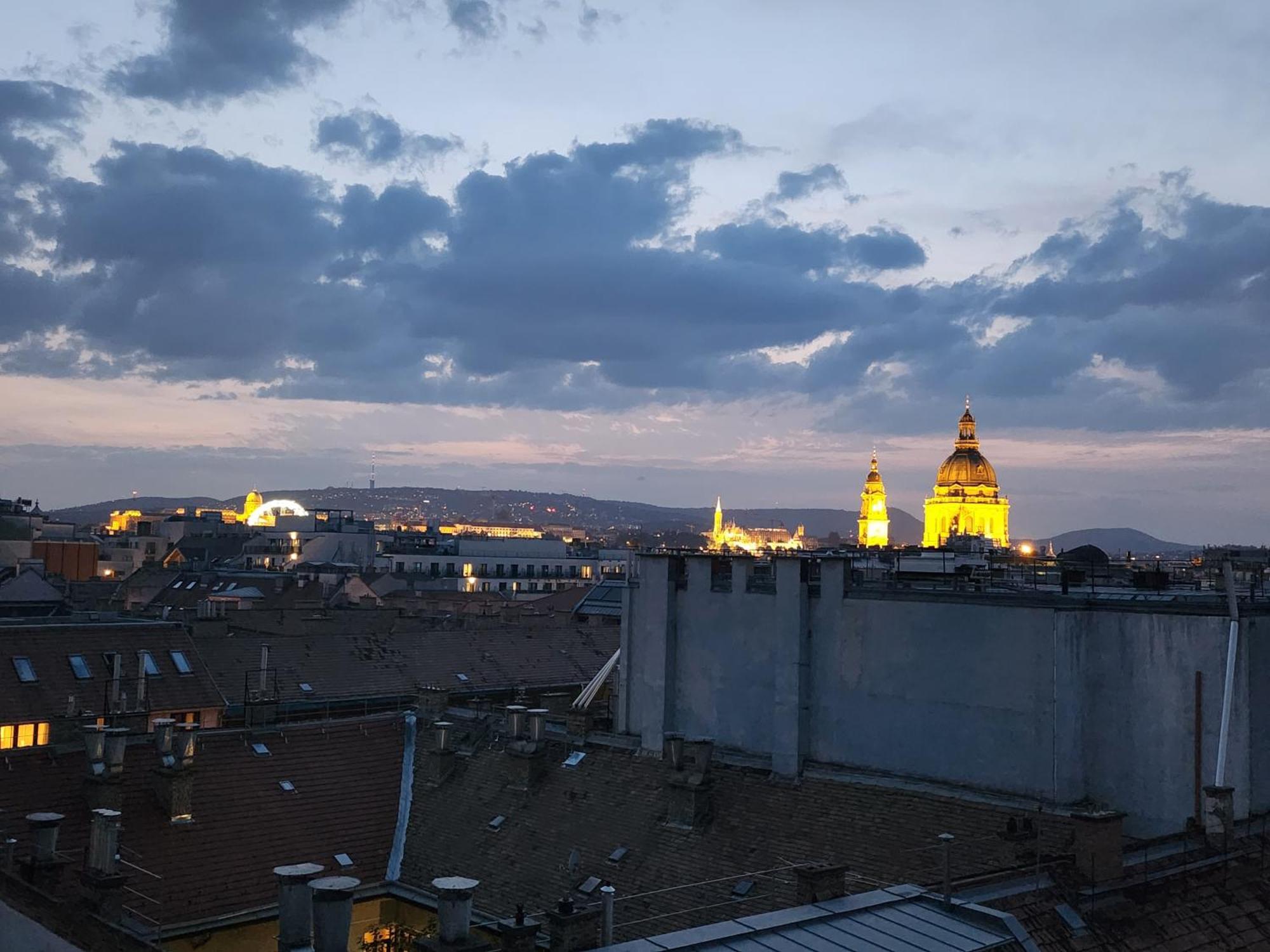 Cloud Apartment Gozsdu Budapest Bagian luar foto